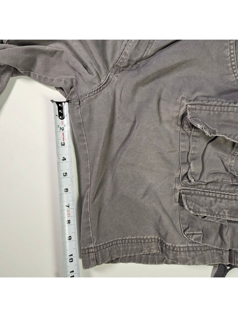 Lee Dungarees 9-Pocket Cargo Shorts Men's Size 33x11" Gray Y2K Skater Grunge - Picture 5 of 10